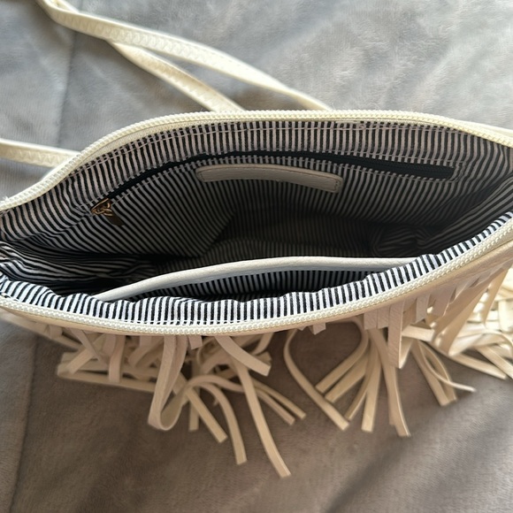 Purse - Picture 3 of 4